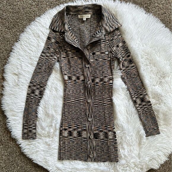 Little Lies Top Button Down Tight Stretchy Womens Size Medium Large - Picture 1 of 7